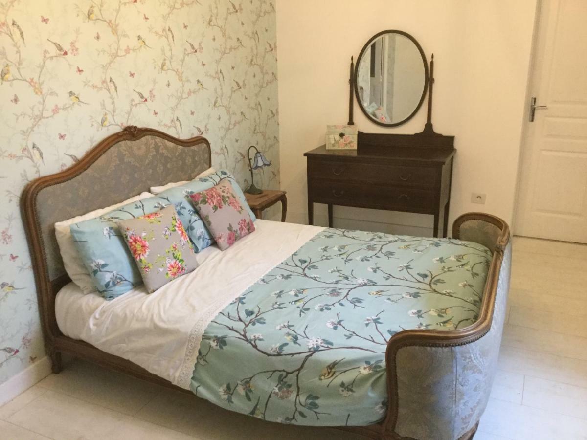 The Little House Villa Mezieres-sur-Issoire ภายนอก รูปภาพ